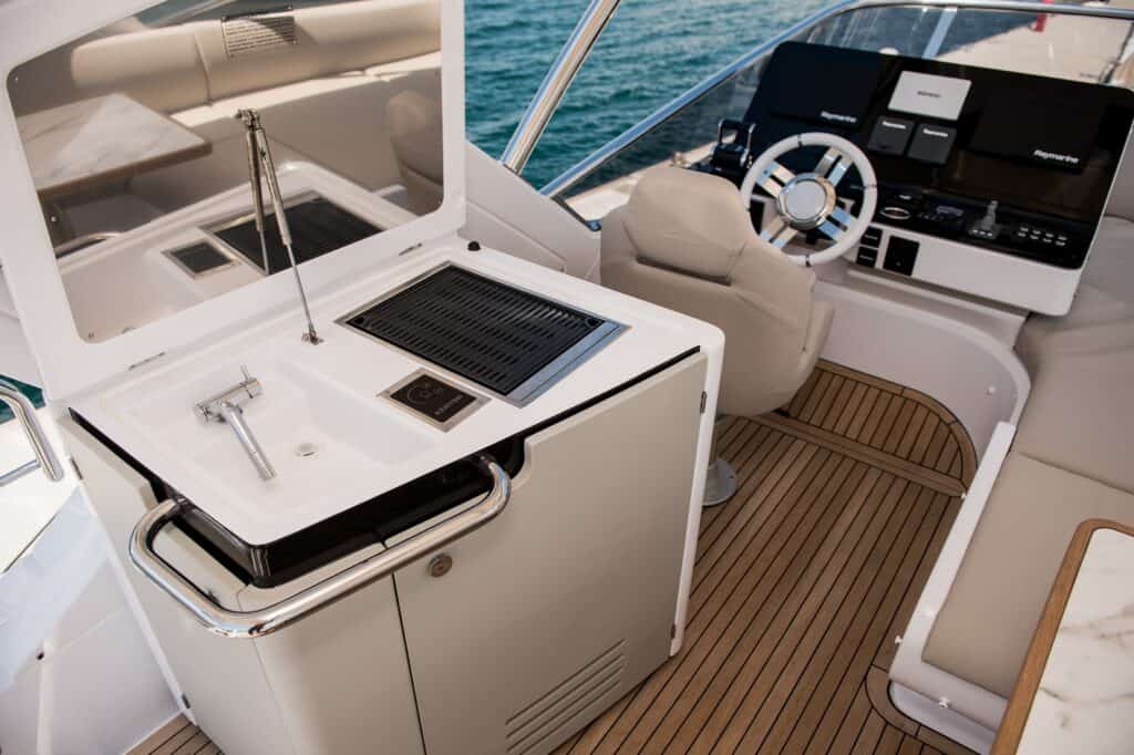 Mawi 21 Flybridge-min