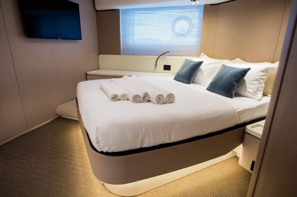 Mawi 37 Master cabin-min