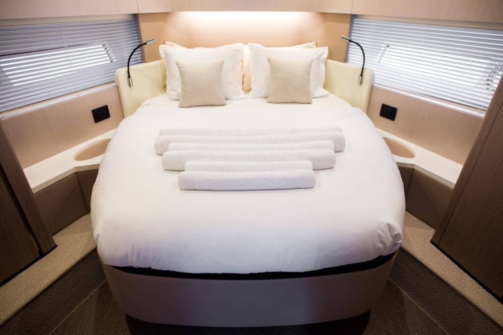 Mawi 40 Vip cabin-min