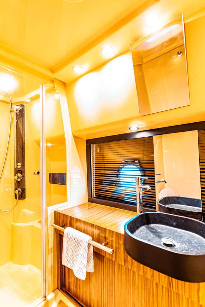 Azimut 43 Magellano Fat Bob (6)