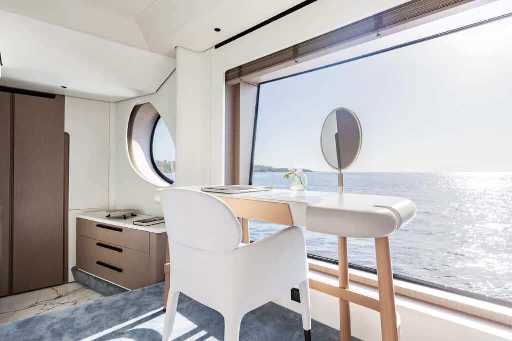 G26M-Owner-Vanity-Corner-1_Low-res-1