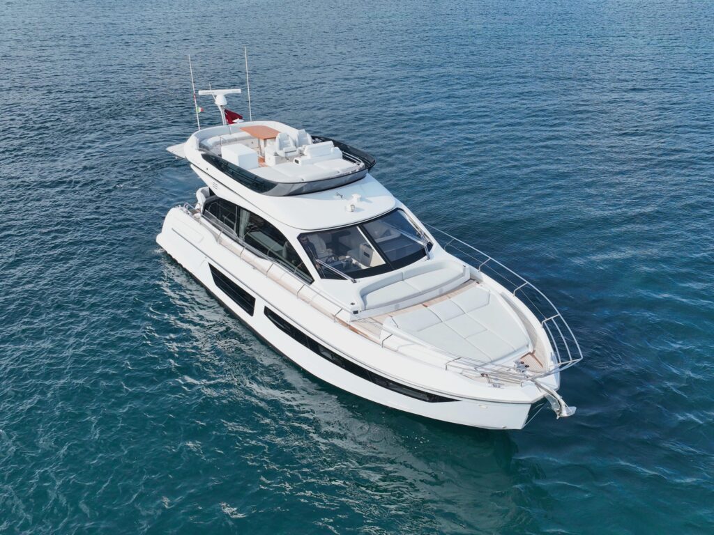 2022-azimut-53-fly-power-8447374-20250222104914739-1_XLARGE