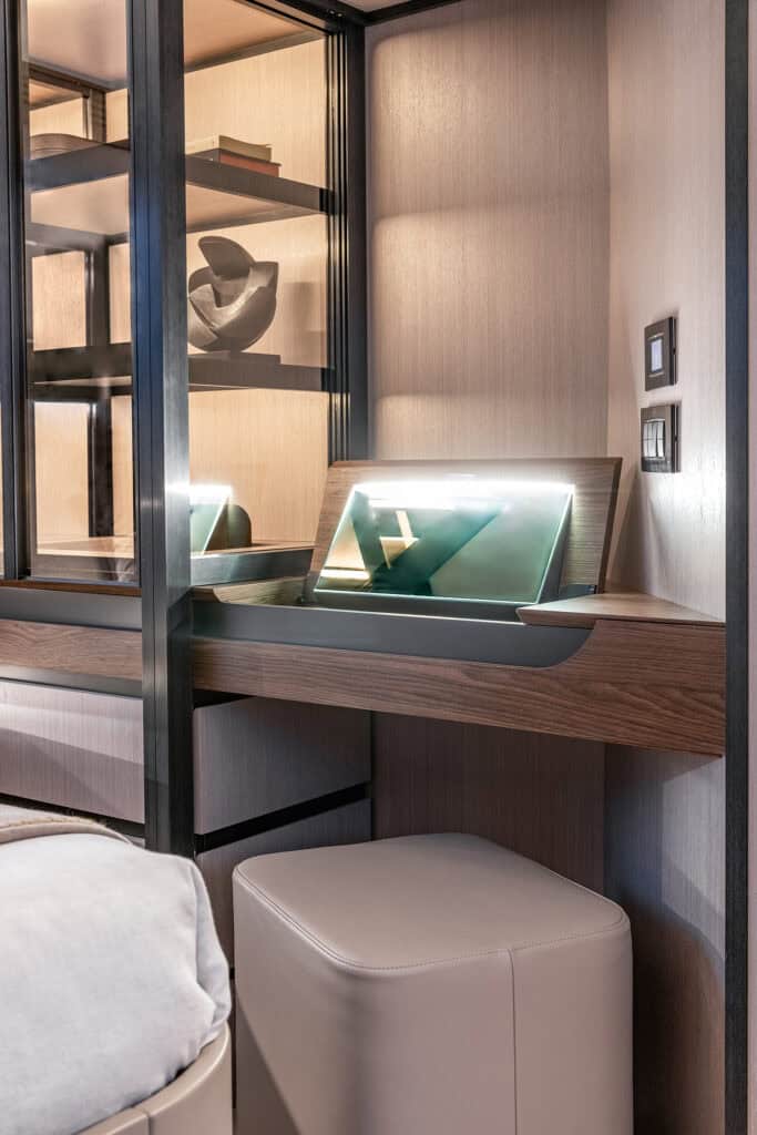 S7_Salon_Detail_Low_Res_2000