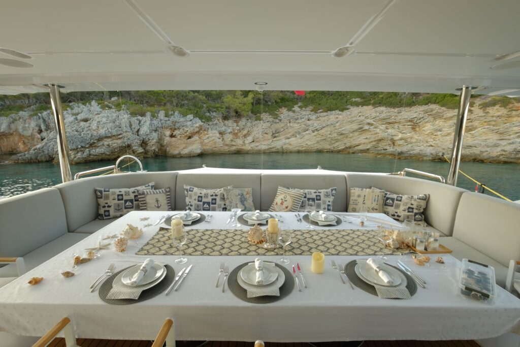 cockpit dining table