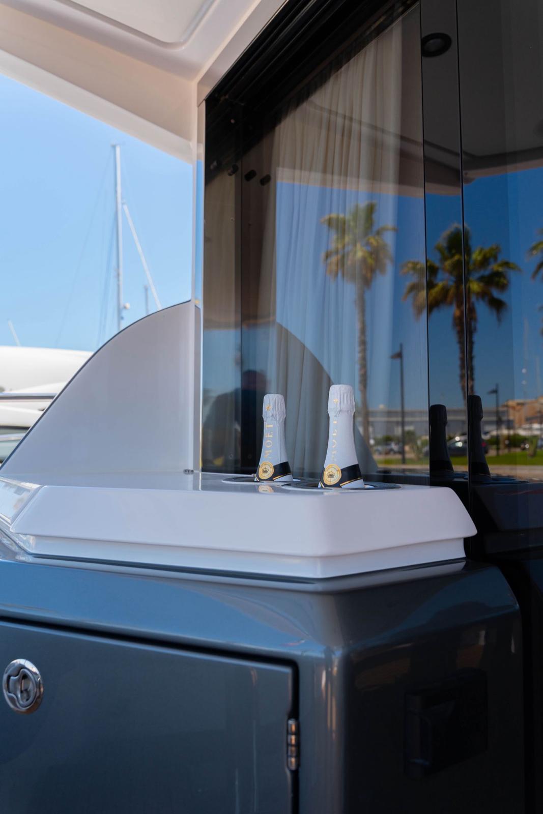 Azimut 53 – Mabera (15)