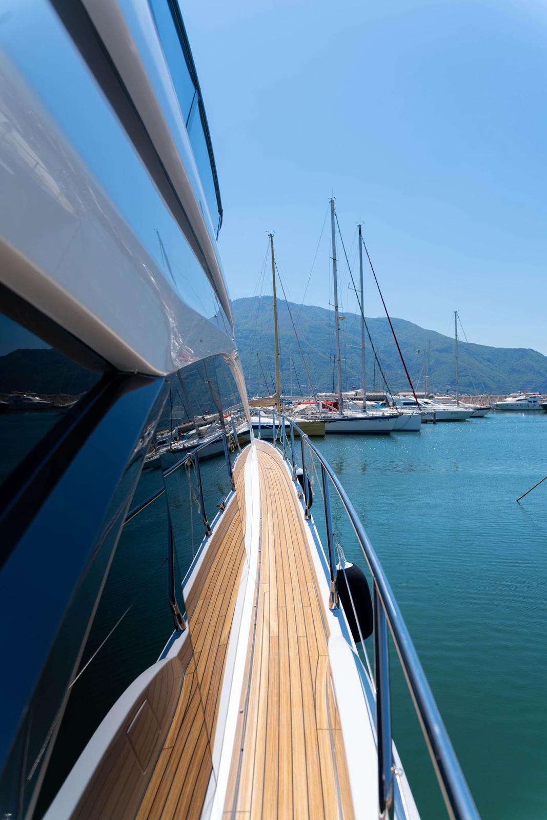 Azimut 53 – Mabera (2)